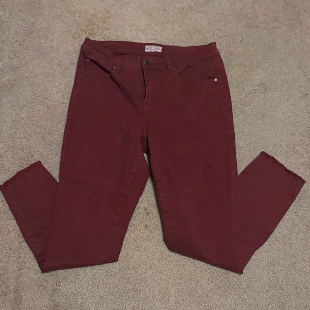 Women's Burgundy Jeans